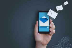 Evdən çıxmağa icazə üçün SMS-lərə ən gec bir saata cavab veriləcək